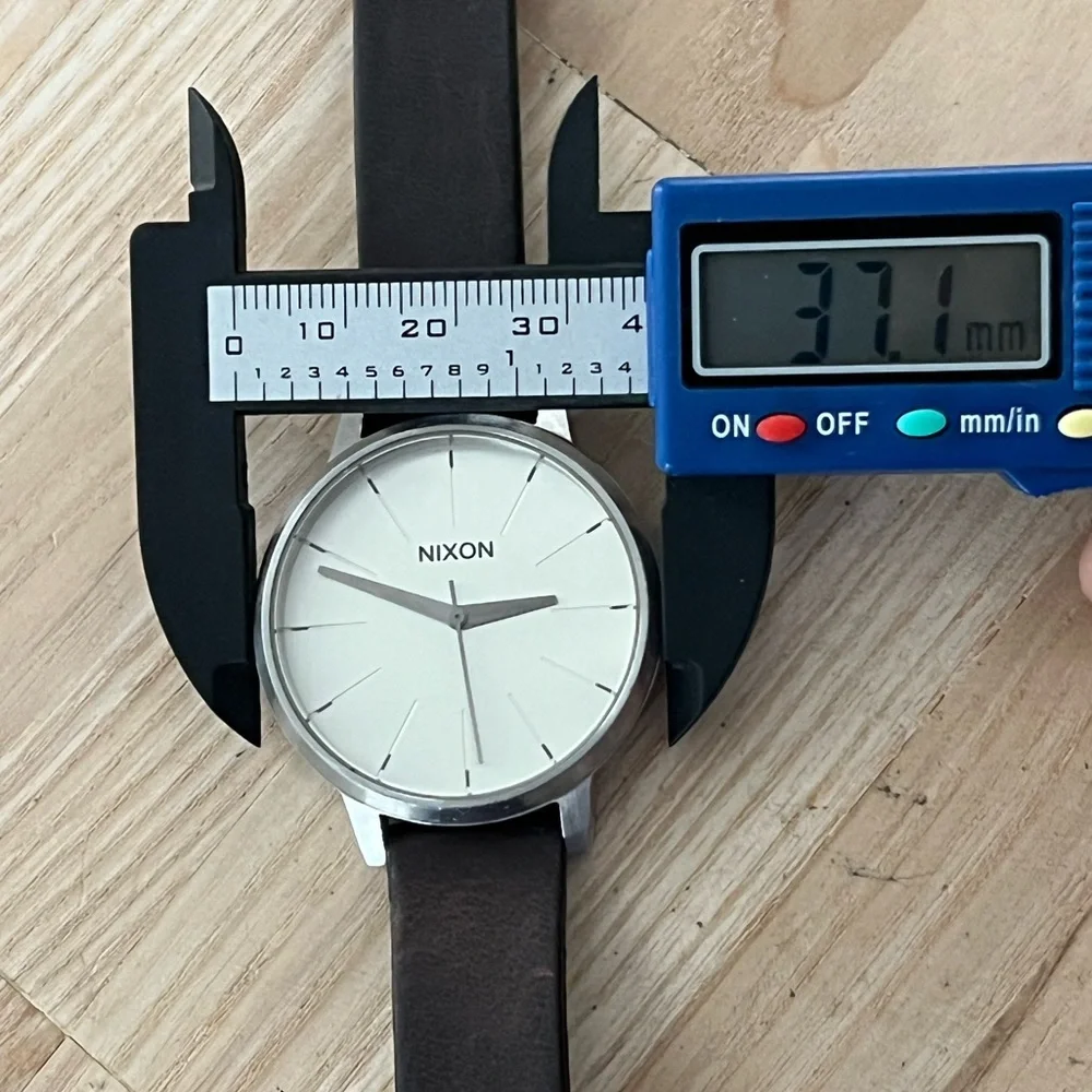 Nixon brand model
